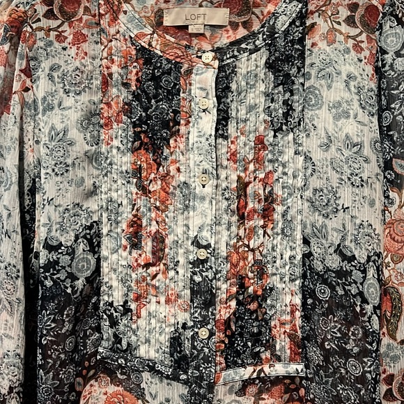 Loft sheer tuxedo style blouse - Picture 3 of 5